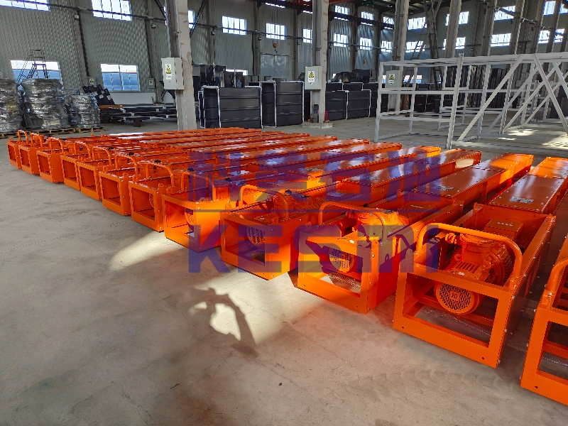 2-Screw conveyors for drilling waste management