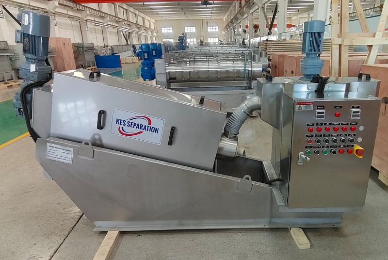 Stacking screw sludge dewatering machine-KES Separation 1