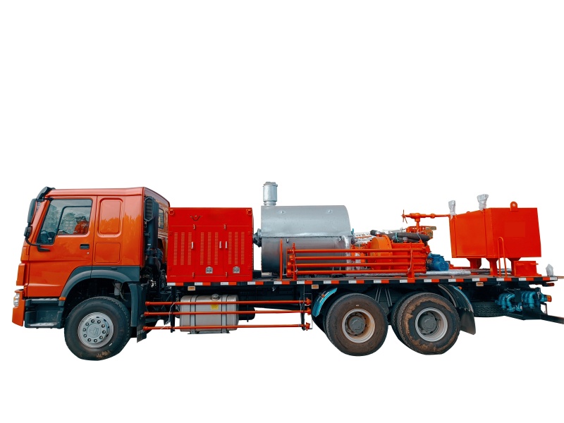 Well bore hot washing truck 3