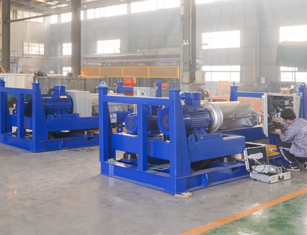 Premium centrifuges for solids control