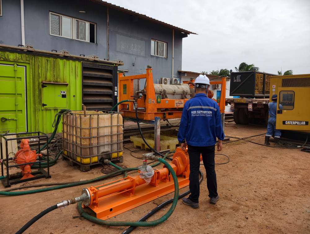 2026.08.05 KES Separaiton provided solids control training service in Gabon
